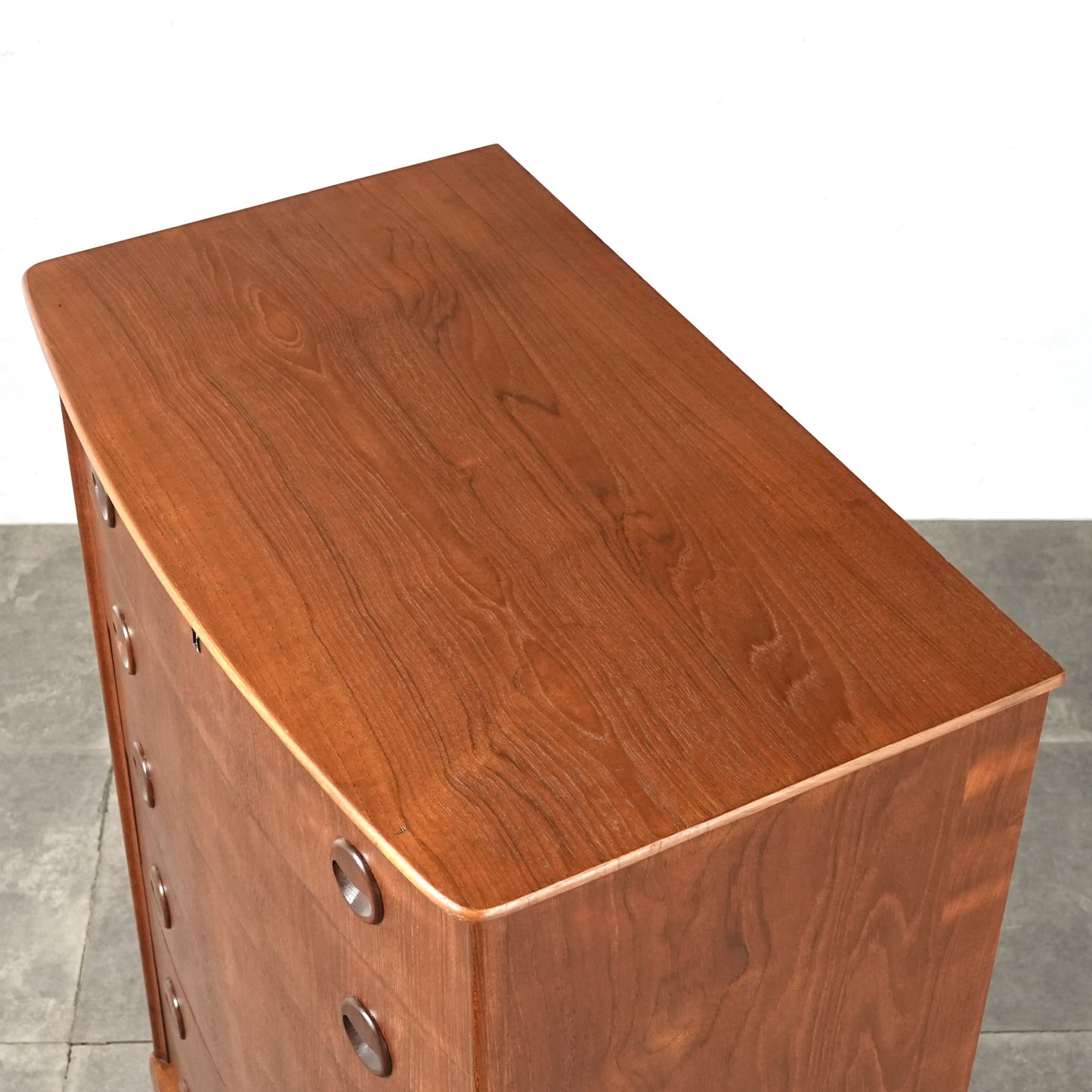 デンマークヴィンテージ ハイチェスト