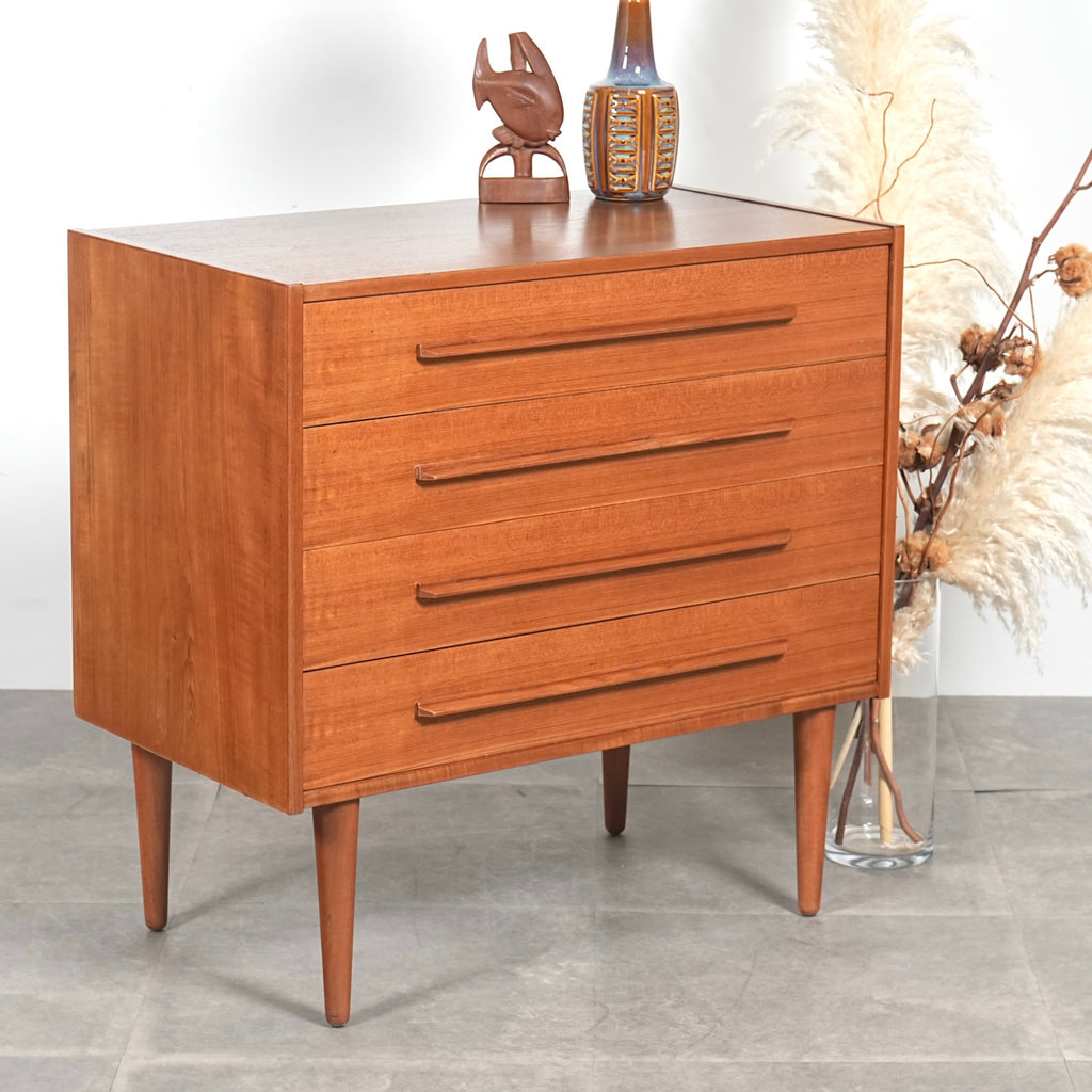 デンマークヴィンテージ チェスト