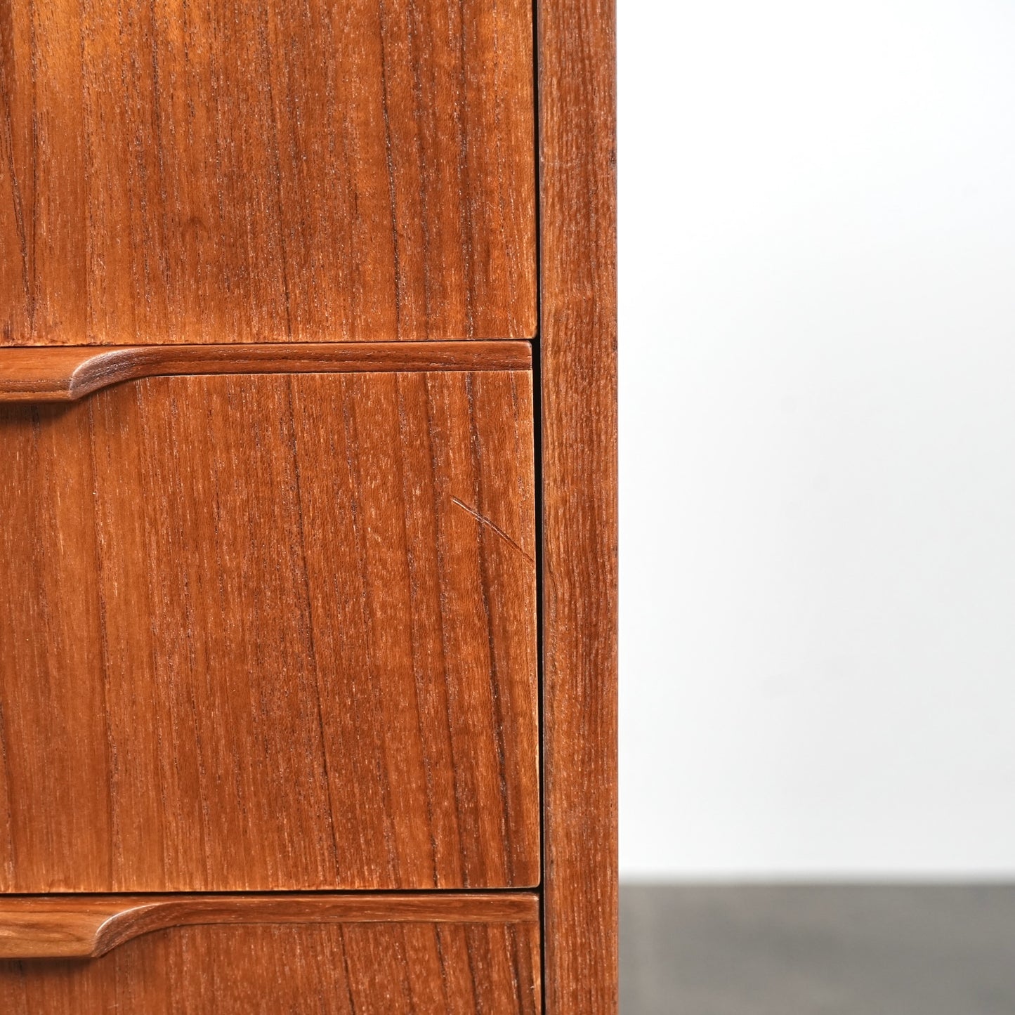 デンマークヴィンテージ ハイチェスト