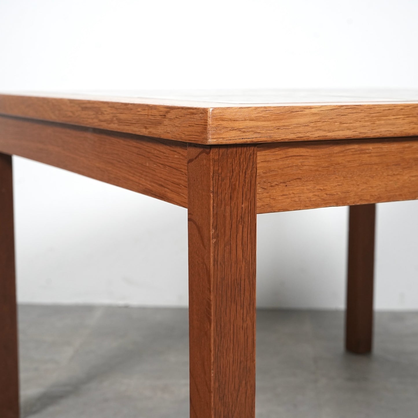 デンマークヴィンテージ タイルトップ ローテーブル