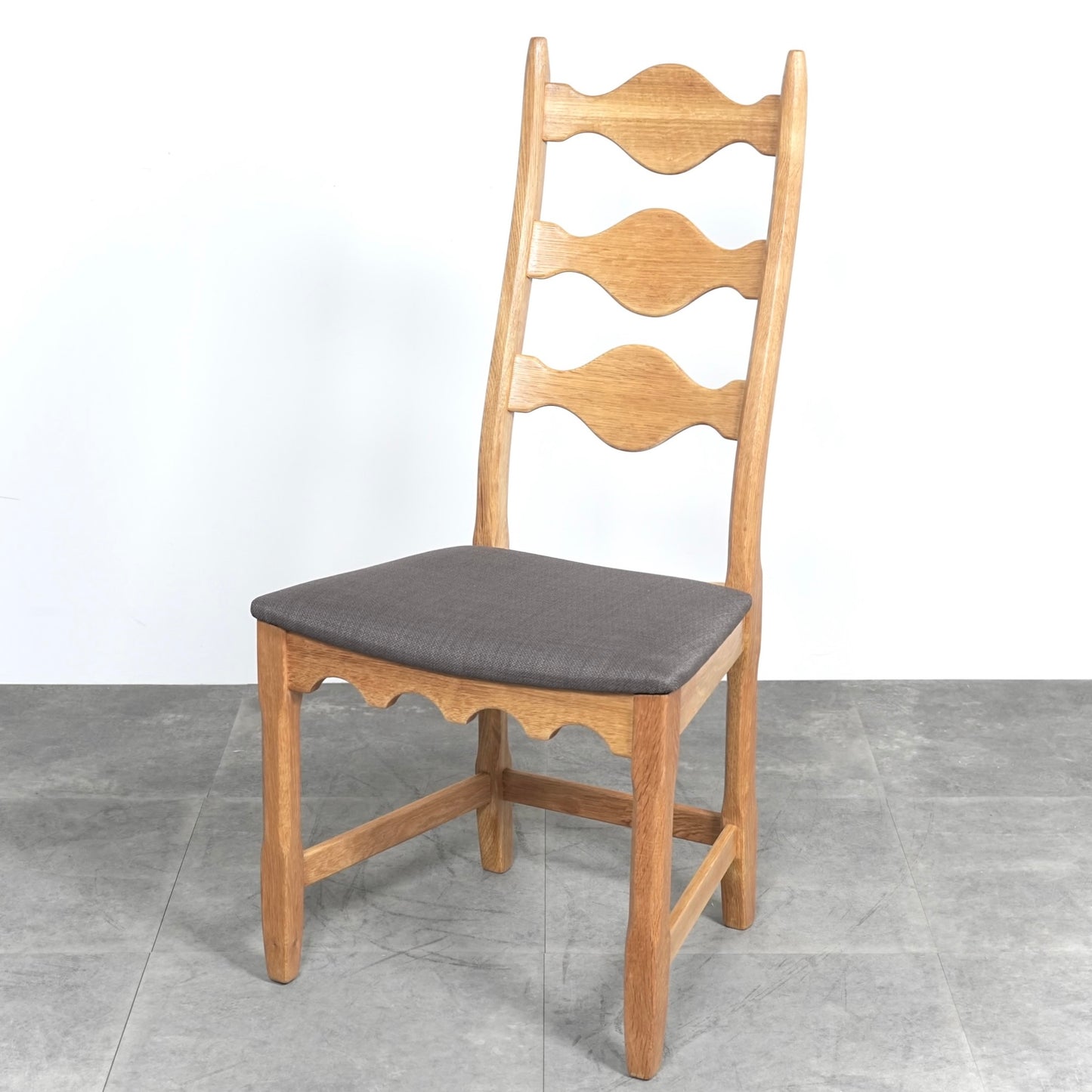 【Henning Kjaernulf】ヴィンテージ ダイニングチェア【張替済】