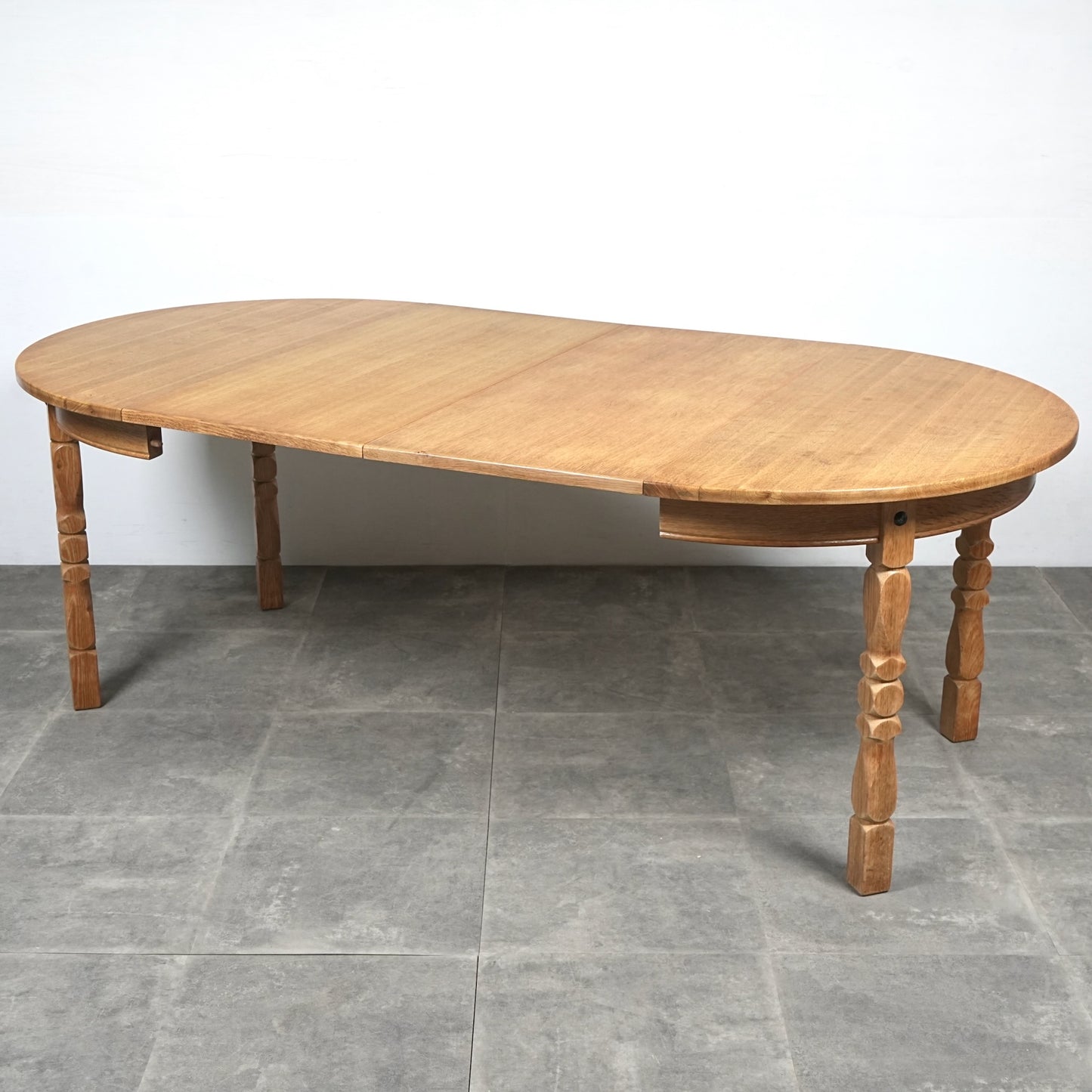 【Henning Kjaernulf】ラウンド エクステンションテーブル