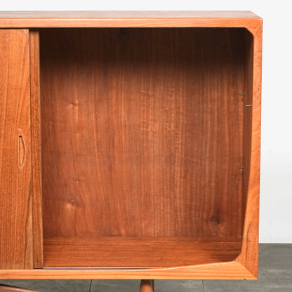 【Aerthoj Jensen & Molholm】 ヴィンテージ ハイサイドボード