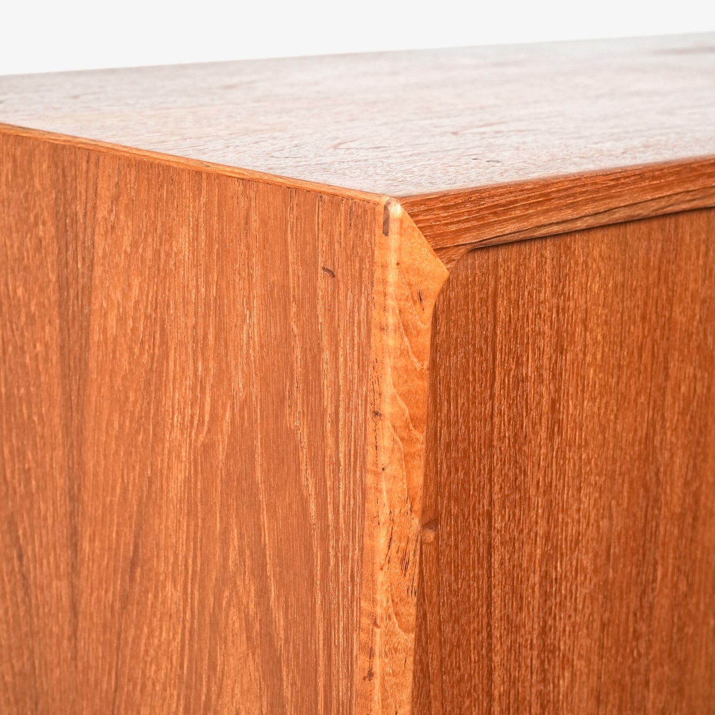 【Aerthoj Jensen & Molholm】 ヴィンテージ ハイサイドボード