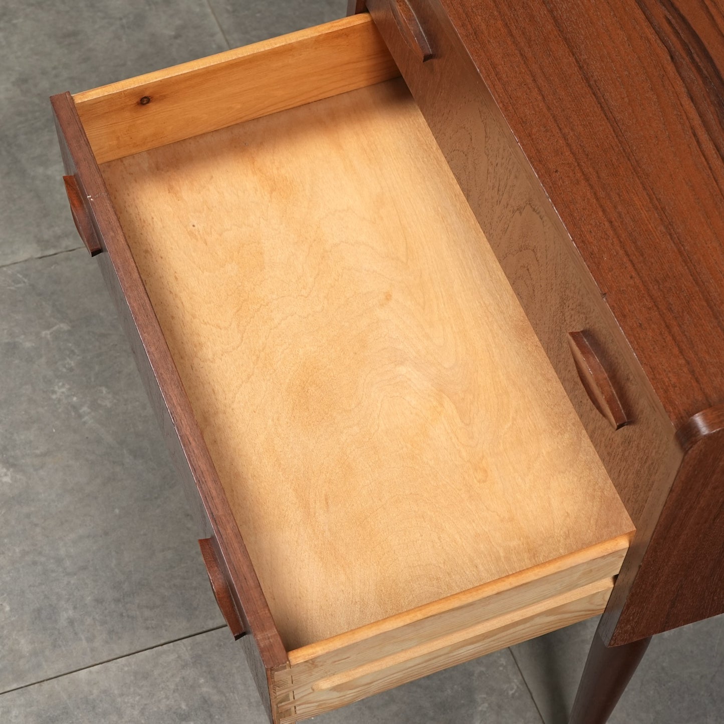 デンマークヴィンテージ サイドチェスト