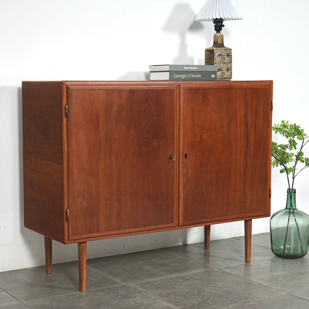 【Poul Hundevad】ヴィンテージ キャビネット