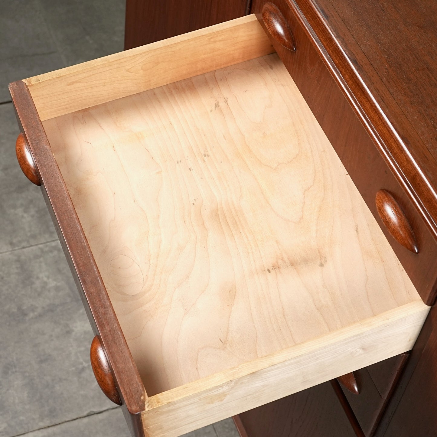 デンマークヴィンテージ ハイサイドボード