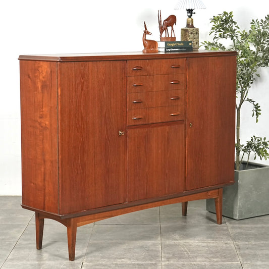 デンマークヴィンテージ ハイサイドボード