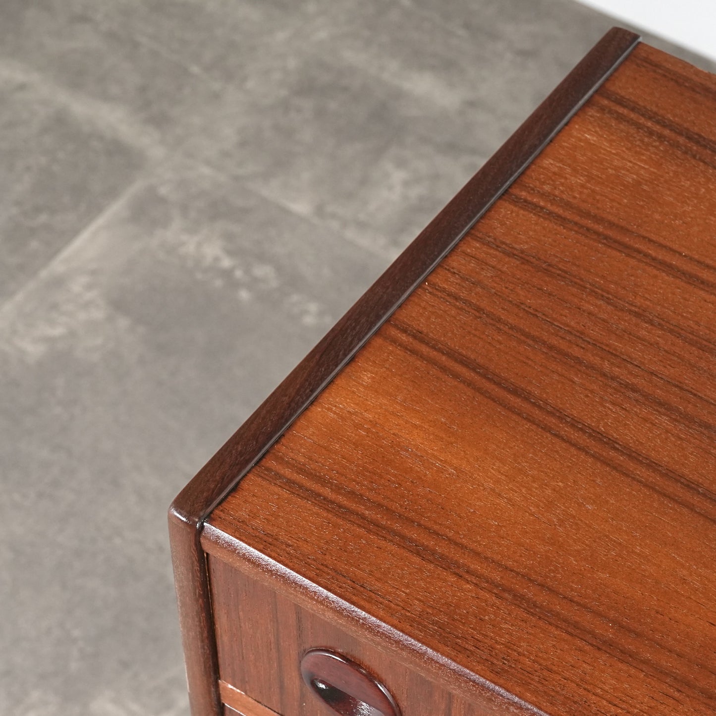 デンマークヴィンテージ ハイチェスト