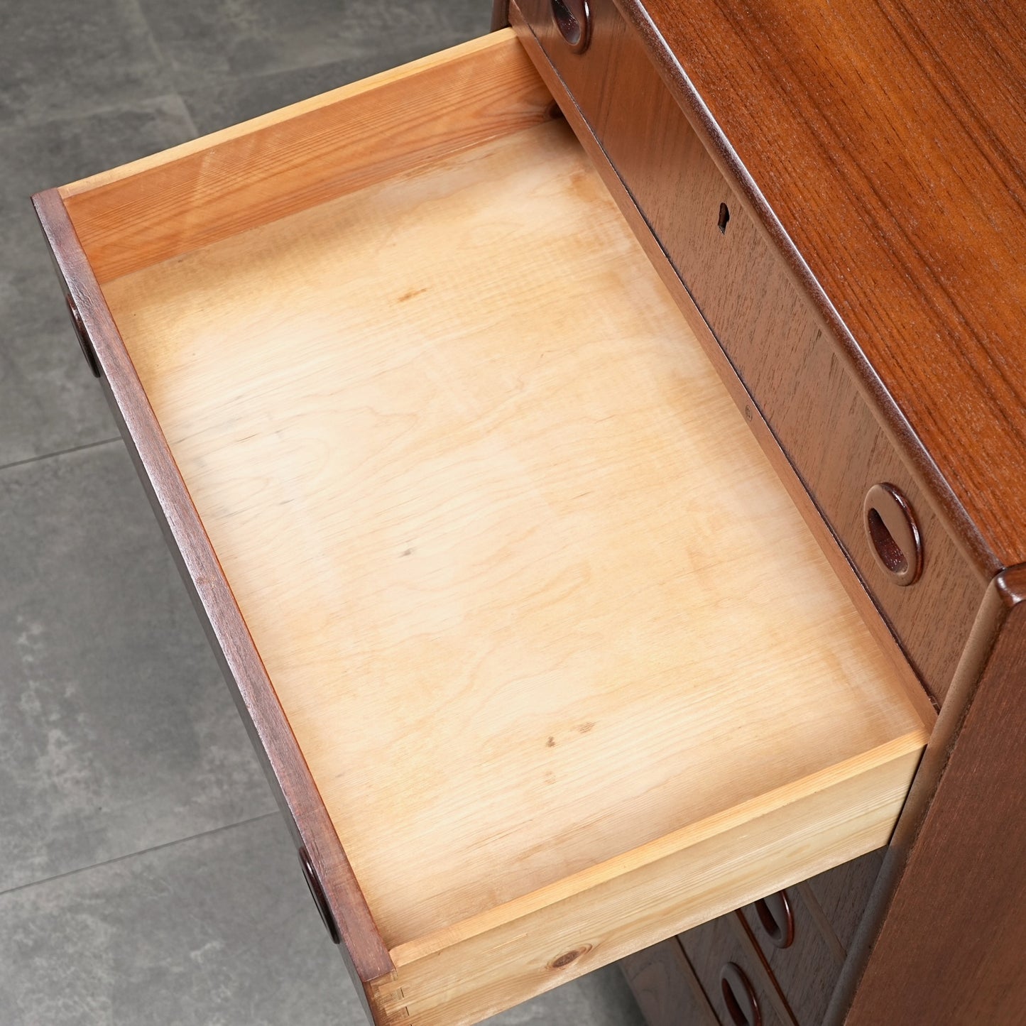 デンマークヴィンテージ ハイチェスト