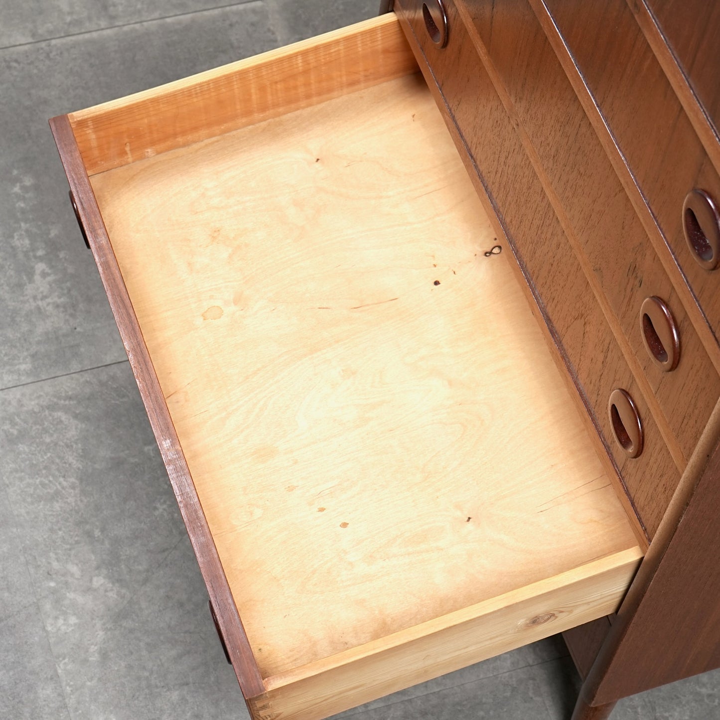 デンマークヴィンテージ ハイチェスト