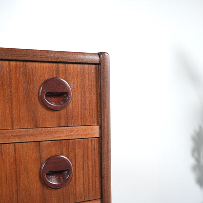 デンマークヴィンテージ ハイチェスト