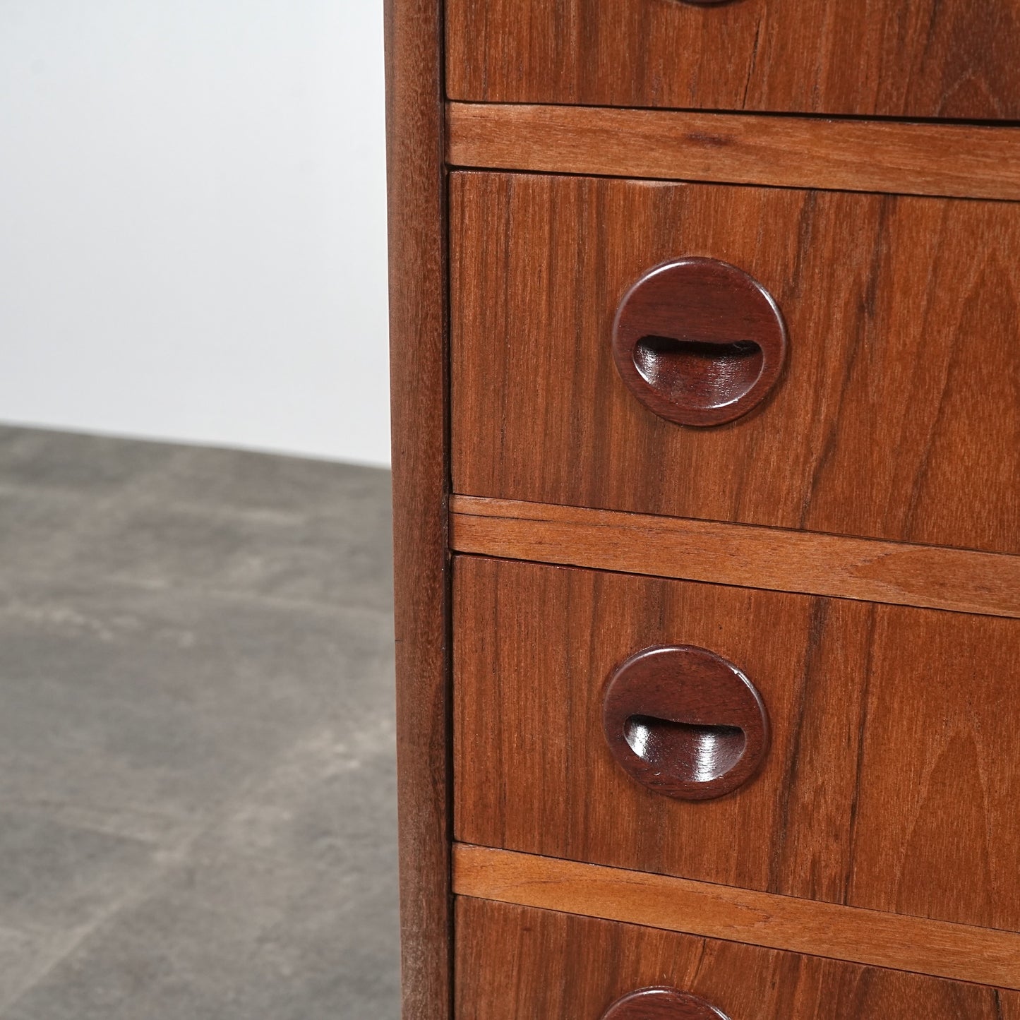 デンマークヴィンテージ ハイチェスト