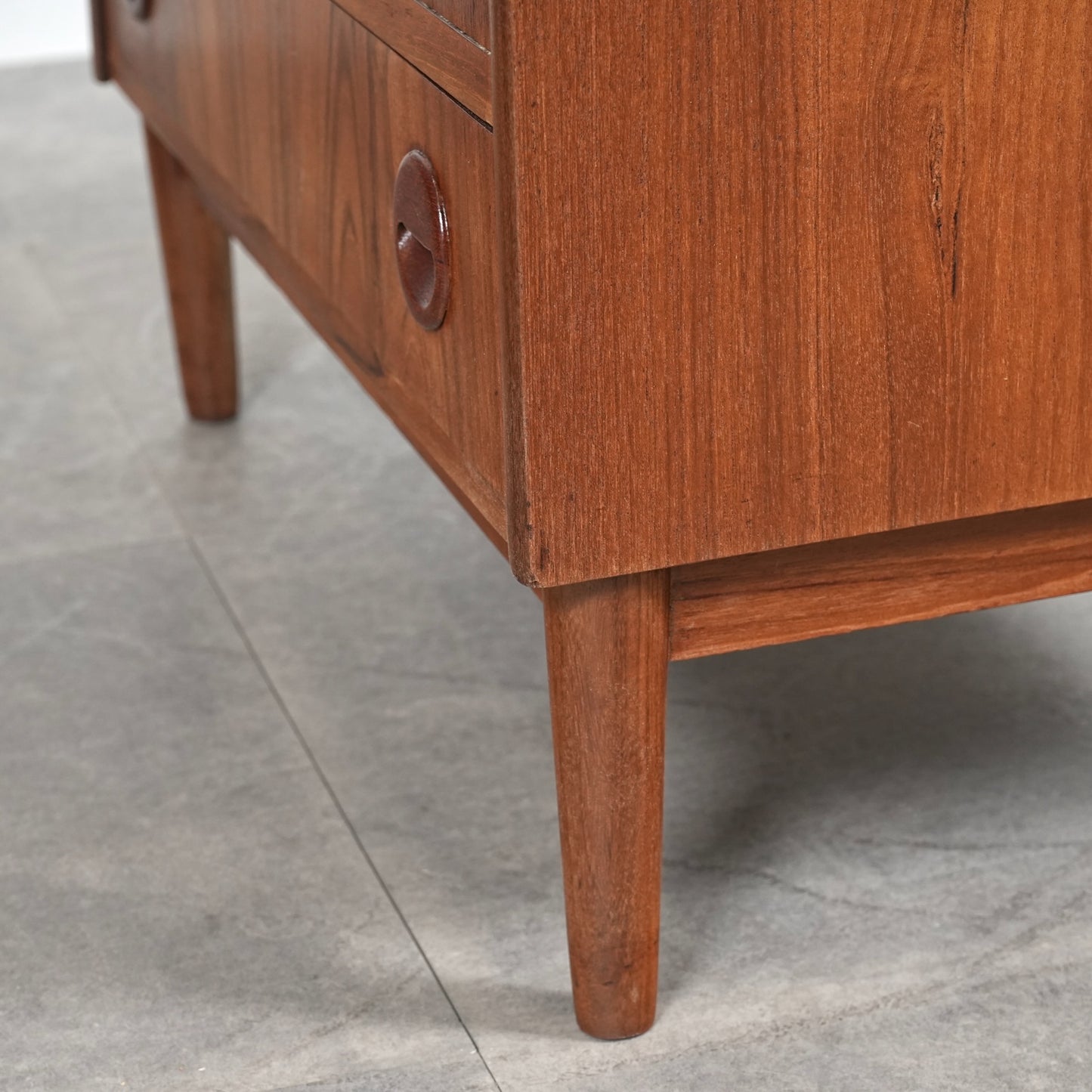 デンマークヴィンテージ ハイチェスト