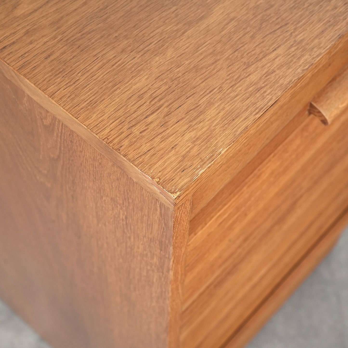 デンマークヴィンテージ ファイリングキャビネット(蛇腹扉)