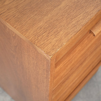 デンマークヴィンテージ ファイリングキャビネット(蛇腹扉)