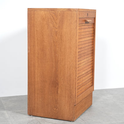 デンマークヴィンテージ ファイリングキャビネット(蛇腹扉)