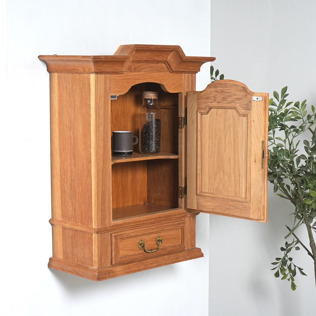 デンマークヴィンテージ ウォールキャビネット