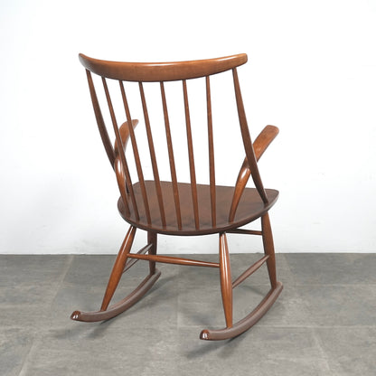 【Niels Eilersen / Illum Wikkelso】ロッキングチェア "Model.IW3"