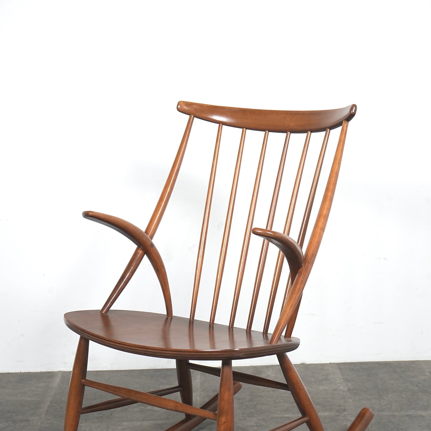 【Niels Eilersen / Illum Wikkelso】ロッキングチェア "Model.IW3"