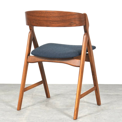 【Henning Kjaernulf】ダイニングチェア Model.71【張替済】