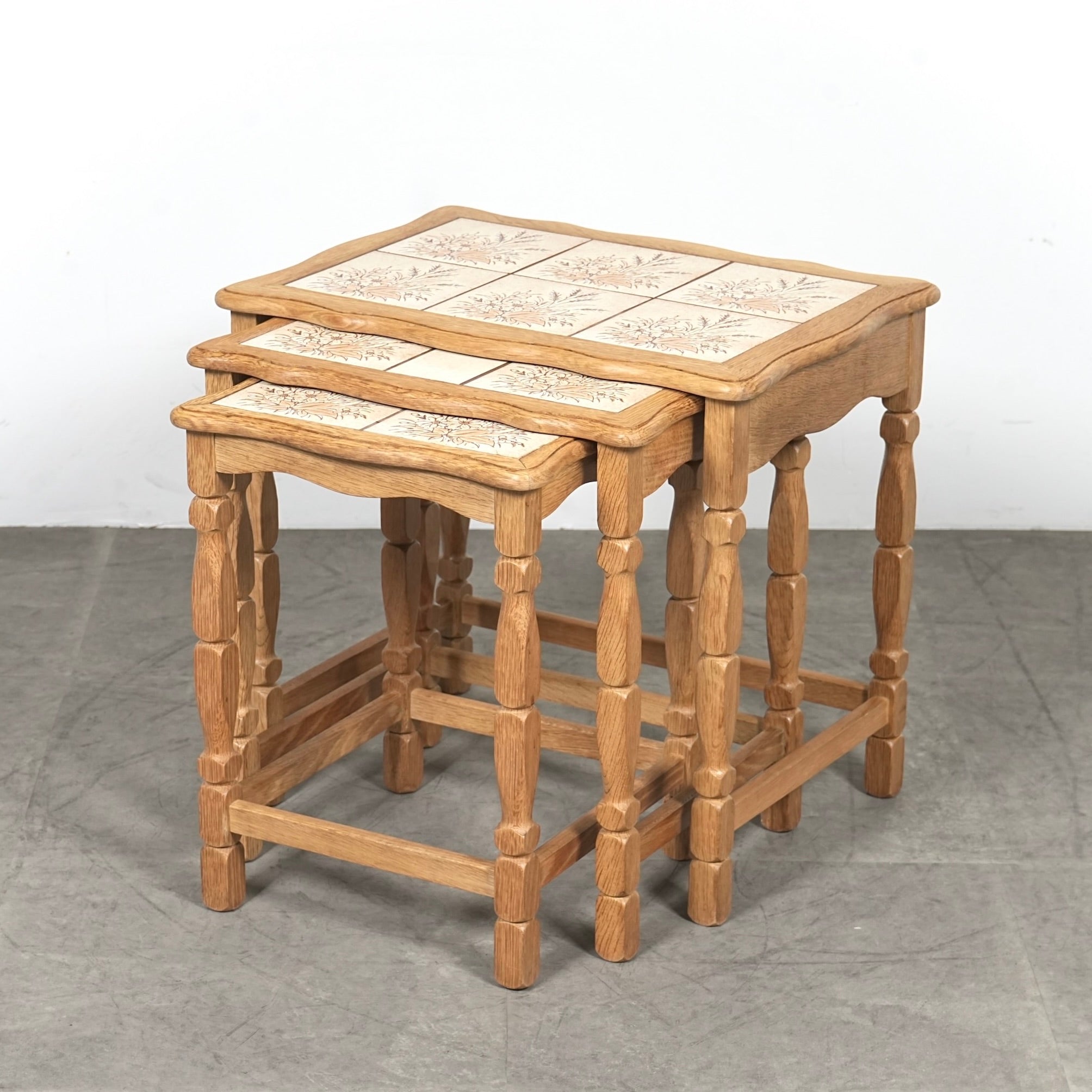 LÖWYA NEST TABLE サイドテーブル LOWYA（ロウヤ） ネストテーブル サイドテーブル おしゃれ 北欧風 円形
