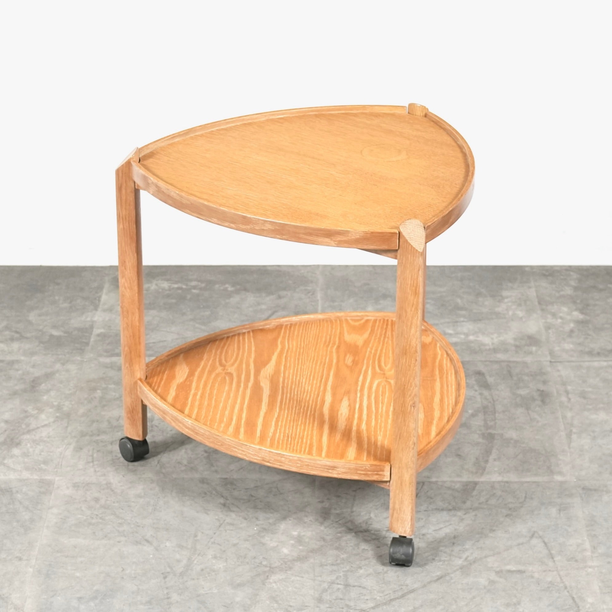 LOW TABLE & NEST TABLE – TIME HYPE