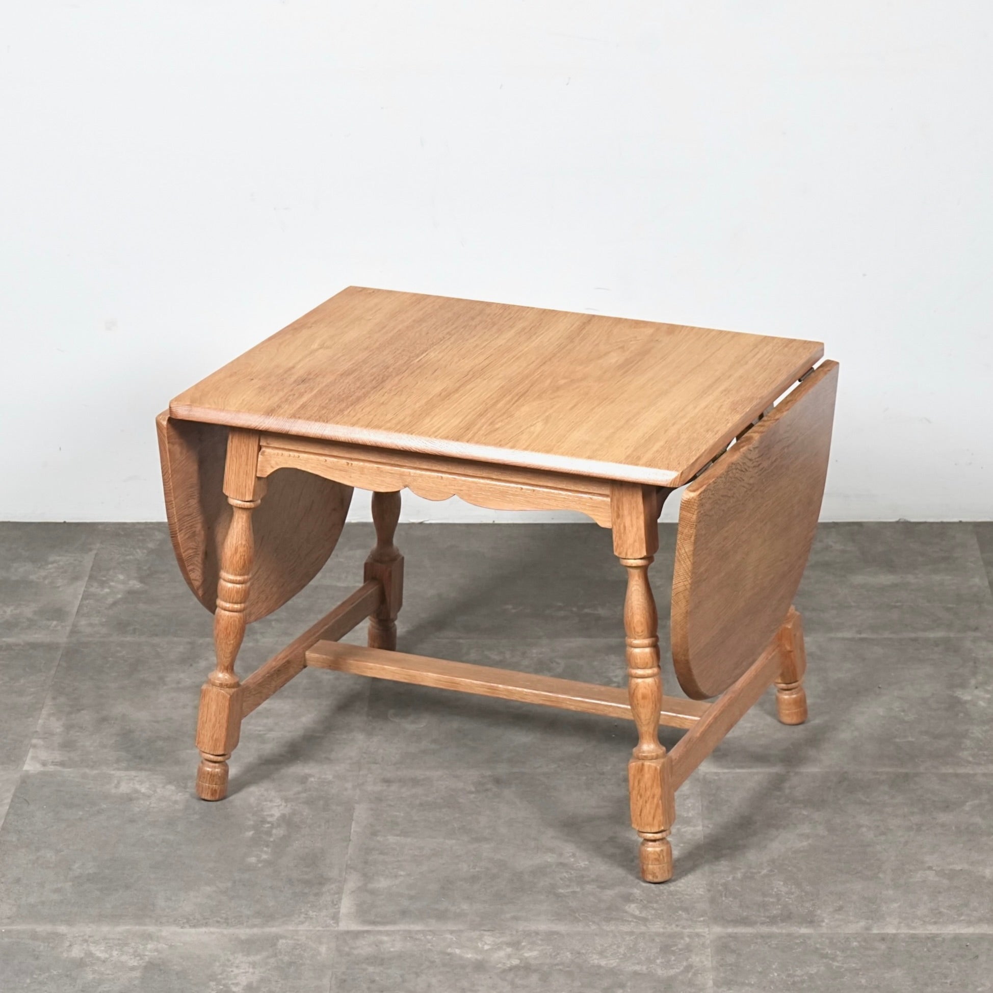 LOW TABLE & NEST TABLE – TIME HYPE