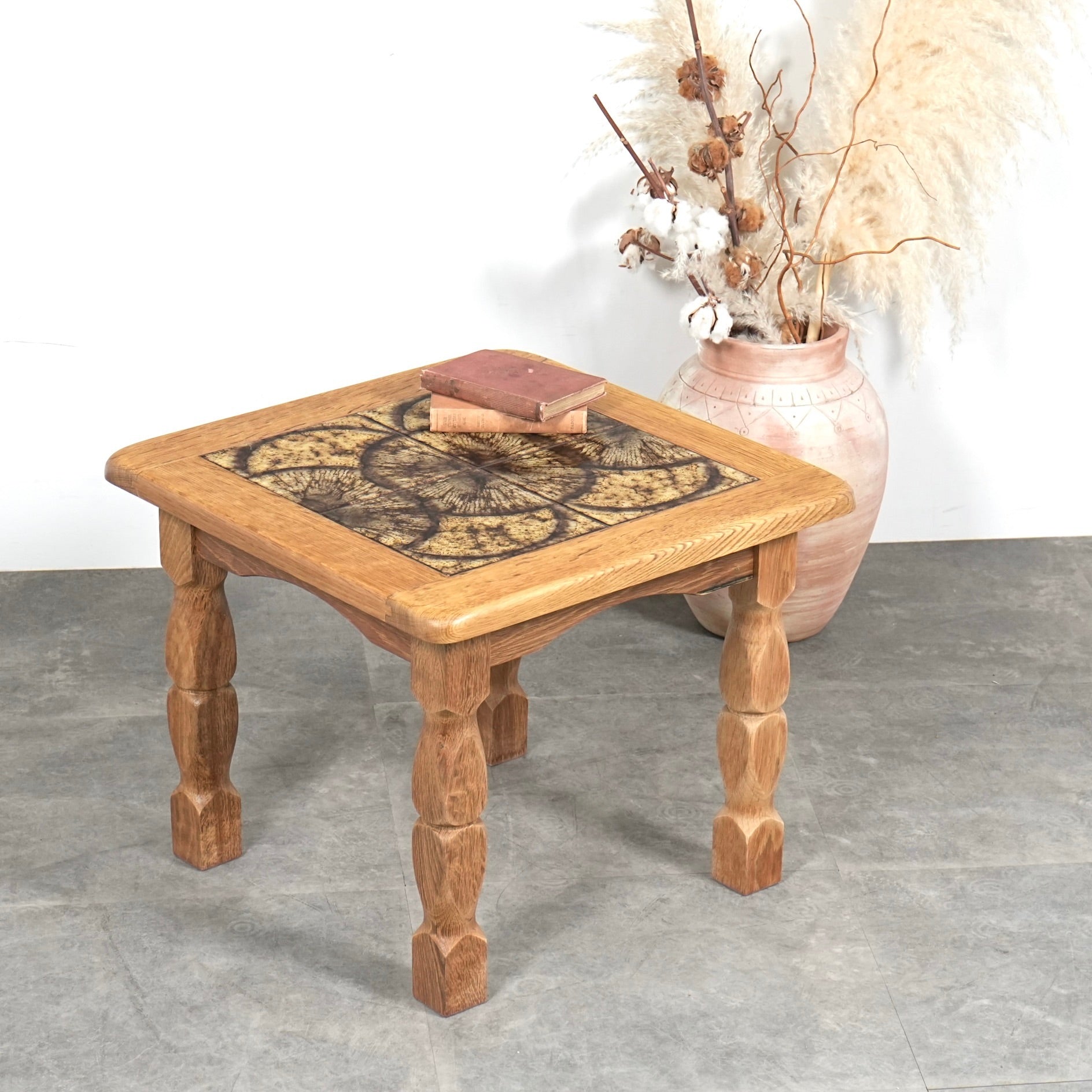 LOW TABLE & NEST TABLE – TIME HYPE