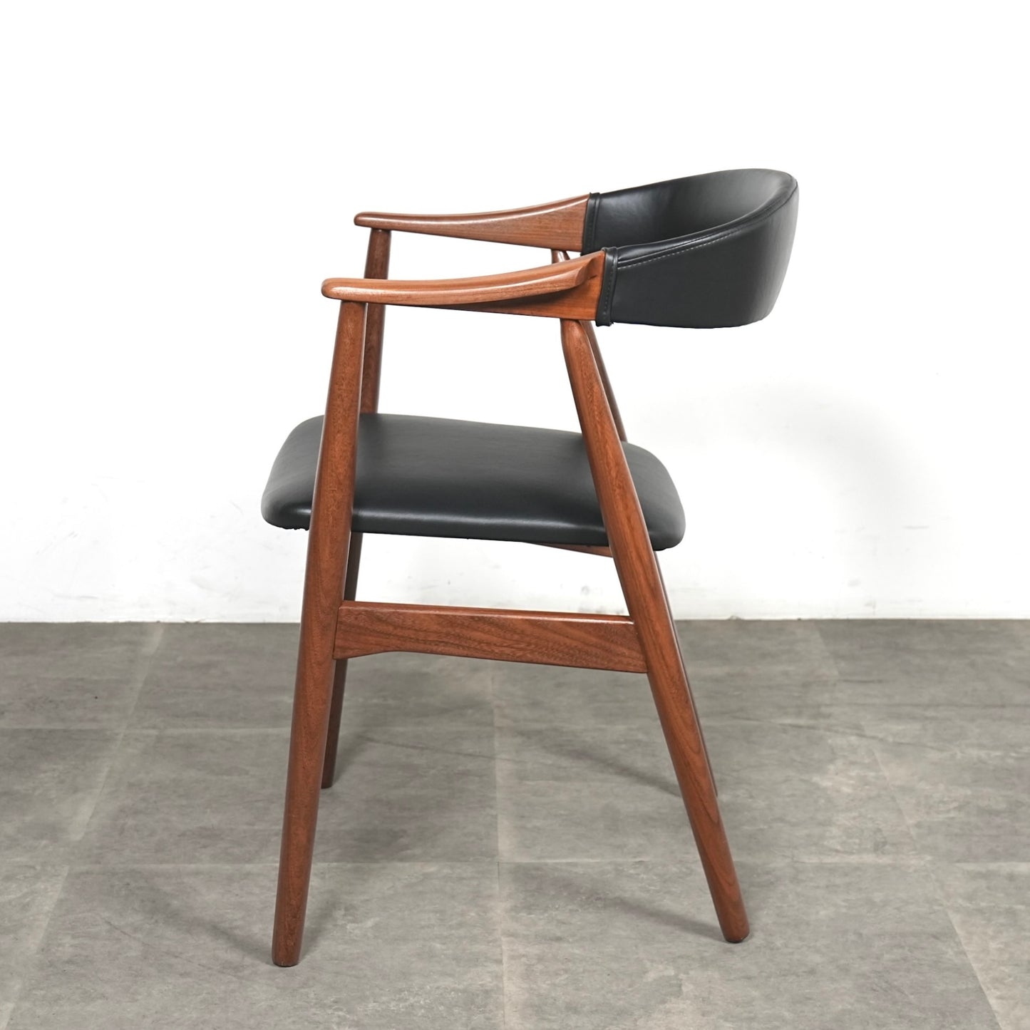 【Farstrup / Thomas Harlev】“Model 213” アームチェア【張替済】