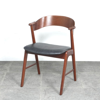 【Korup Stolefabrik】“Model.21” ネイルチェア