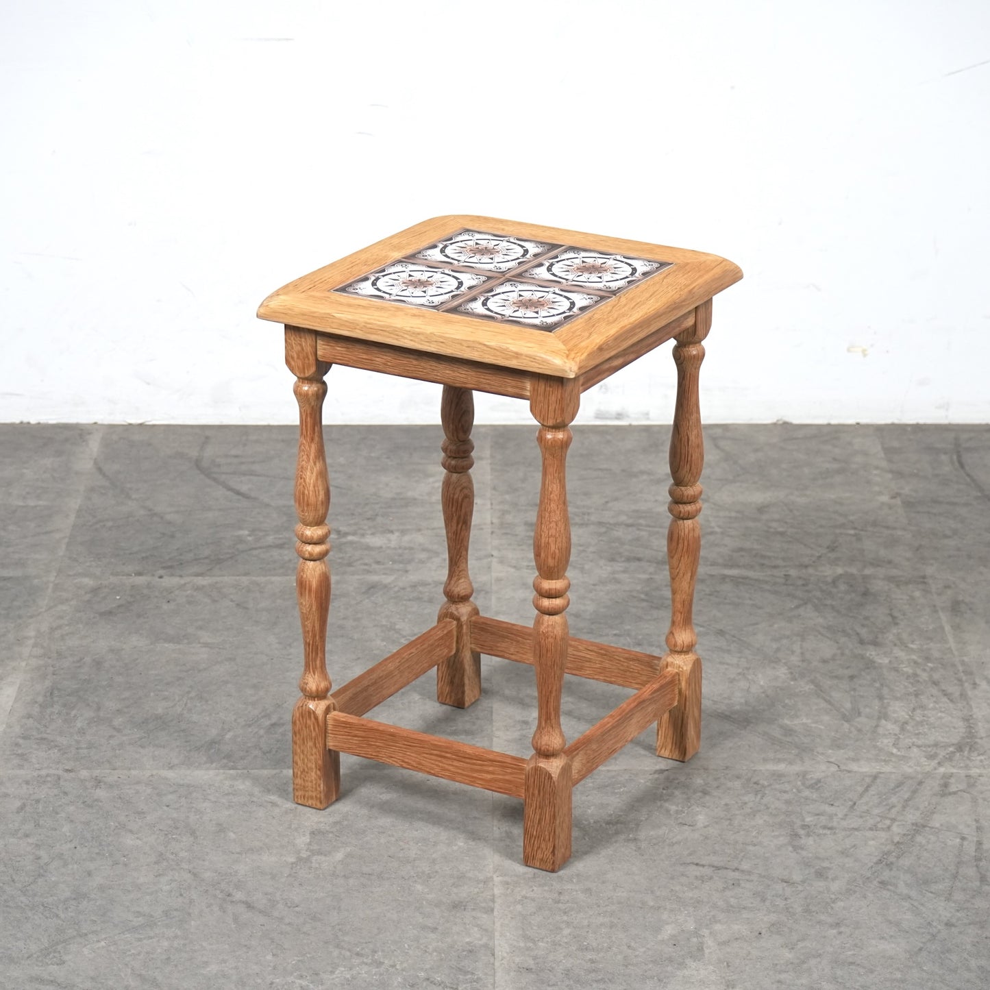 デンマークヴィンテージ タイルトップ ネストテーブル