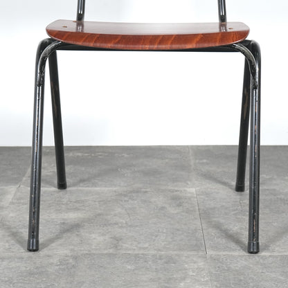 オランダヴィンテージ インダストリアル スタッキングチェア