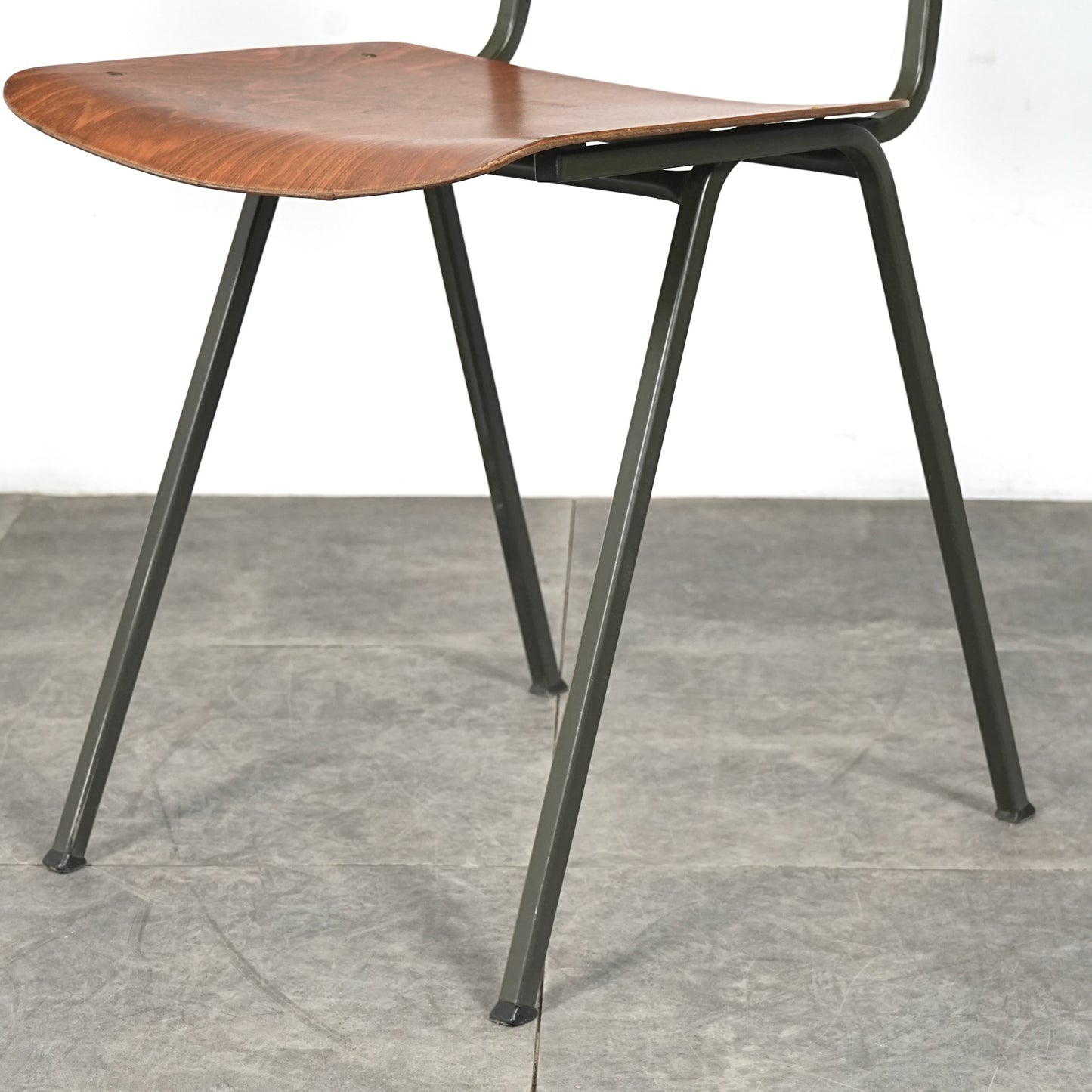 【Eromes】F6 インダストリアルチェア