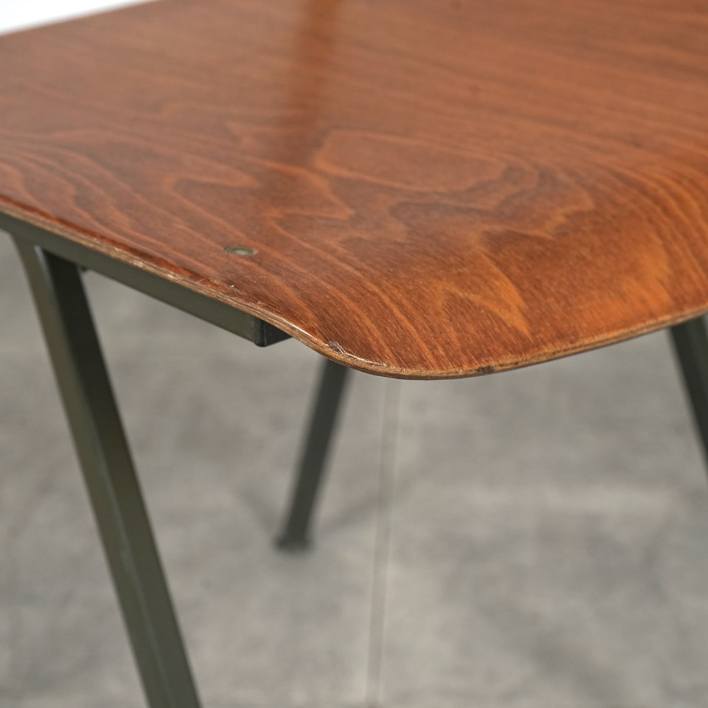 【Eromes】F6 インダストリアルチェア