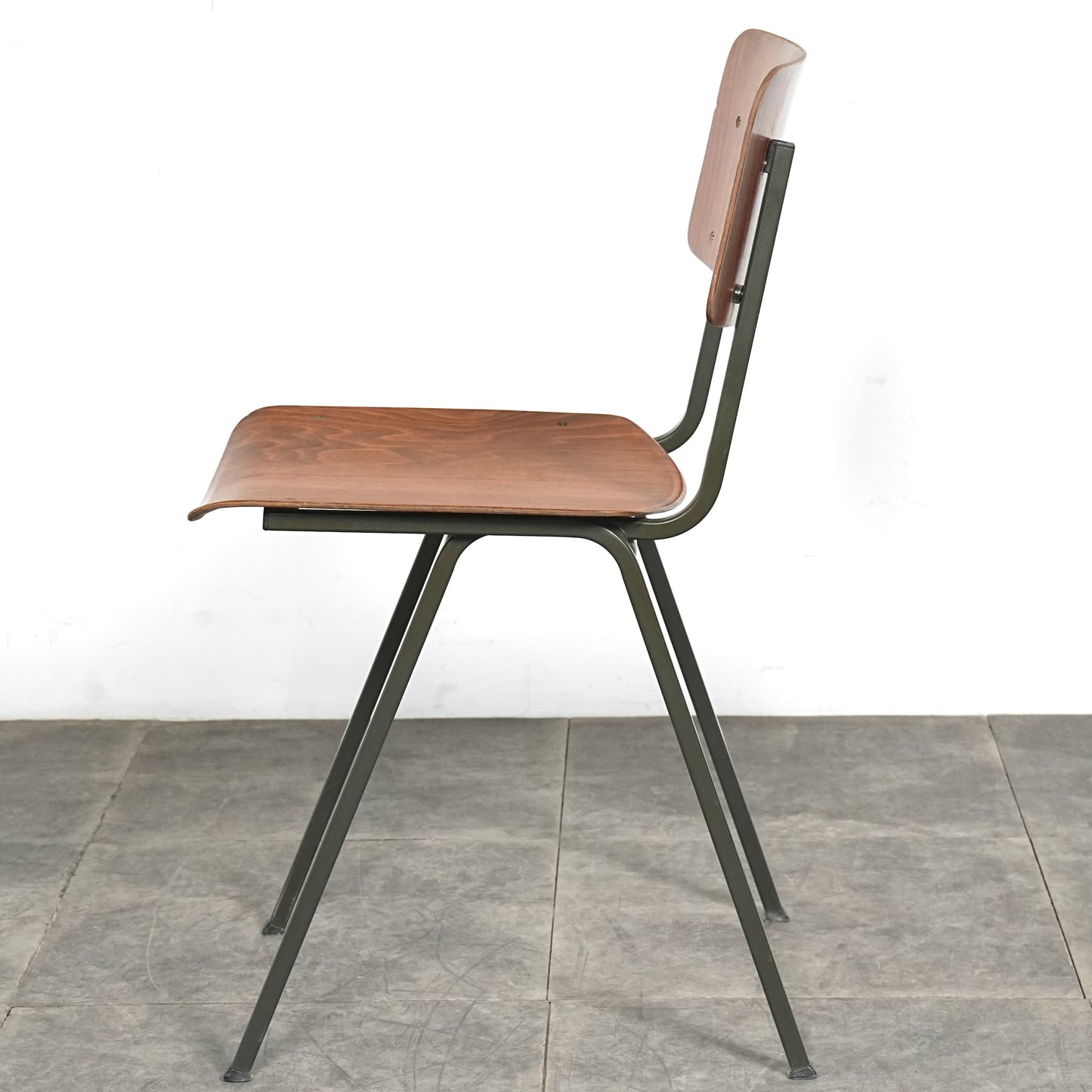 【Eromes】F6 インダストリアルチェア