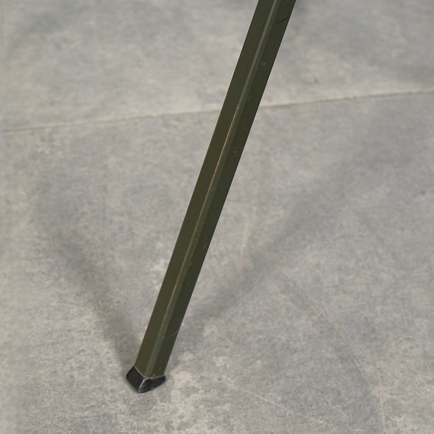 【Eromes】F6 インダストリアルチェア