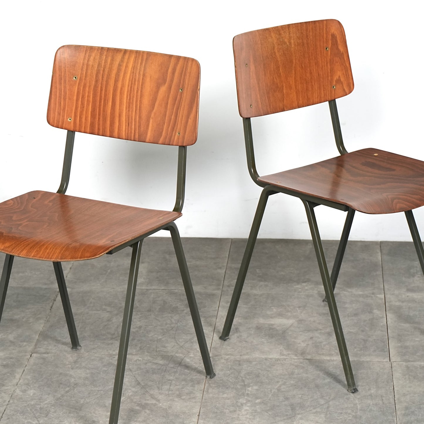 【Eromes】F6 インダストリアルチェア