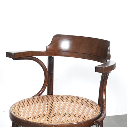 【THONET】ヴィンテージ ベントウッドチェア"No.233"