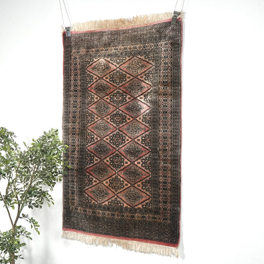 送料無料 ヴィンテージ ラグ(手織り/160.5cm×95cm)