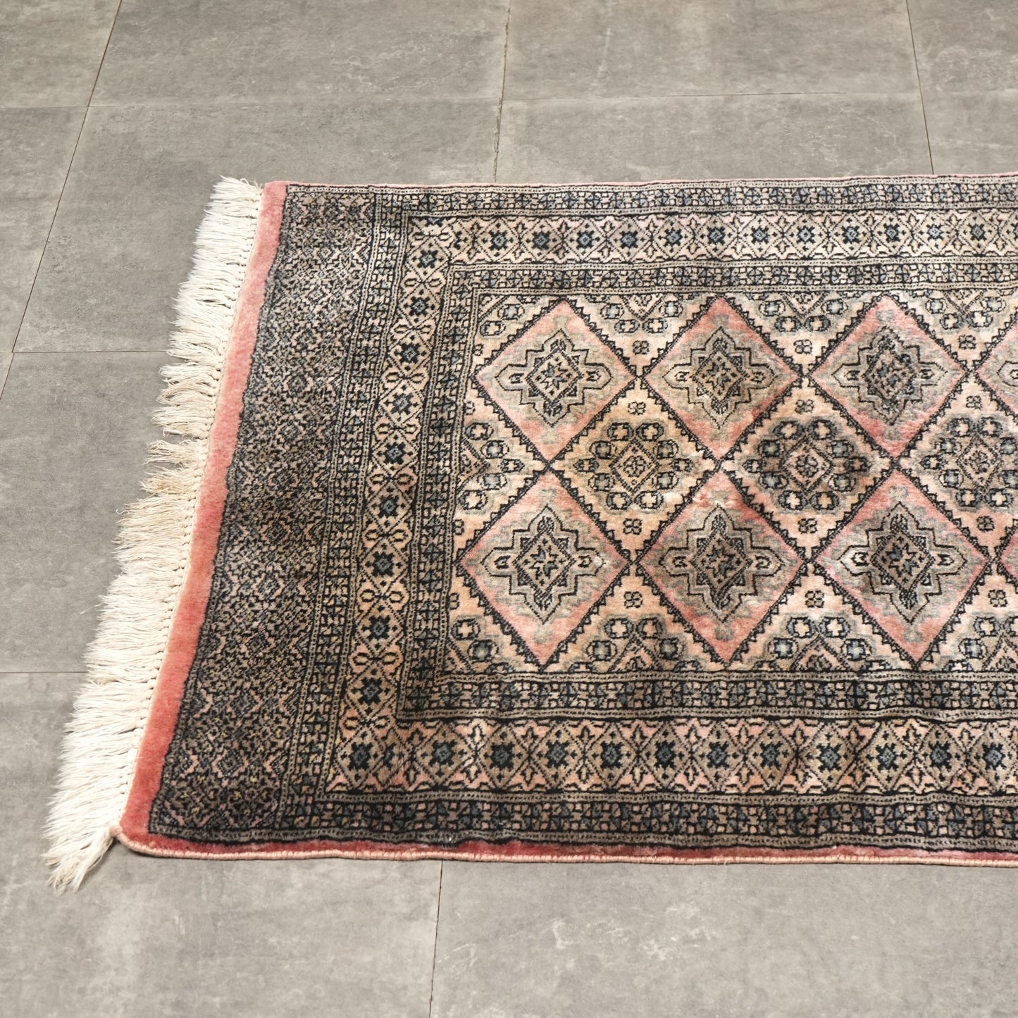 送料無料 ヴィンテージ ラグ(手織り/160.5cm×95cm)