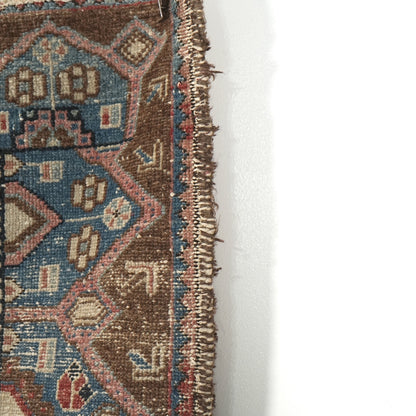 送料無料 ヴィンテージ ラグ(手織り/146.5cm×107cm)