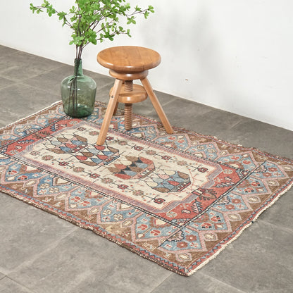 送料無料 ヴィンテージ ラグ(手織り/146.5cm×107cm)