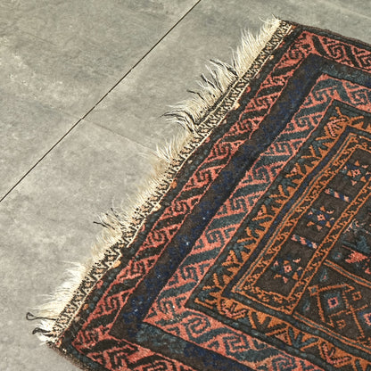 送料無料 ヴィンテージ ラグ(手織り/144cm×80cm)