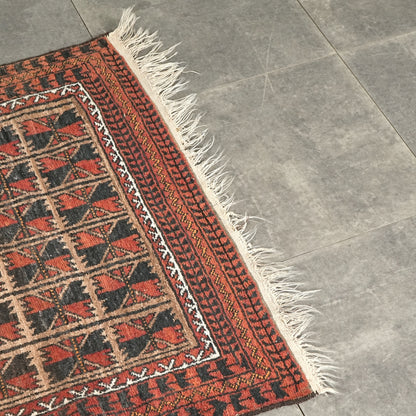 送料無料 ヴィンテージ ラグ(手織り/163cm×96cm)