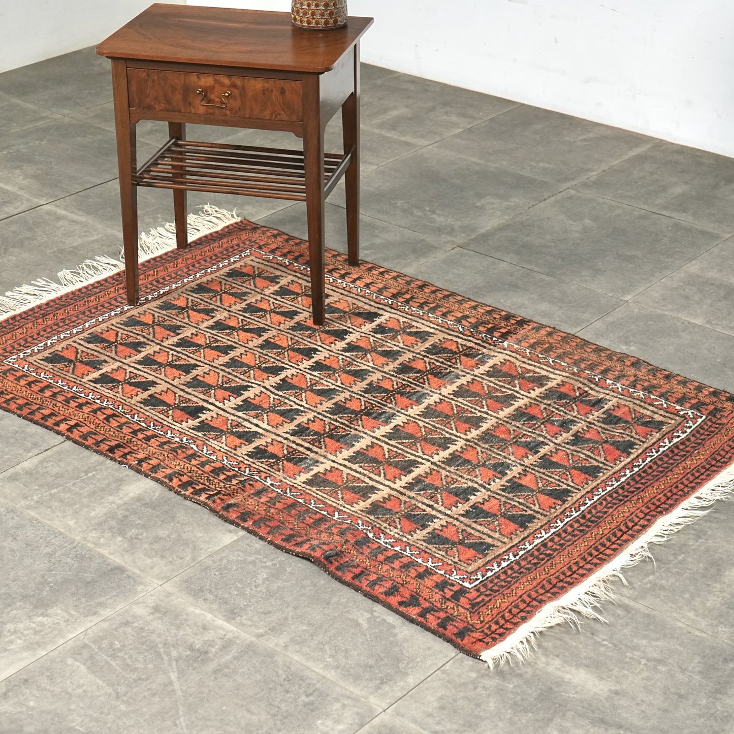 送料無料 ヴィンテージ ラグ(手織り/163cm×96cm)