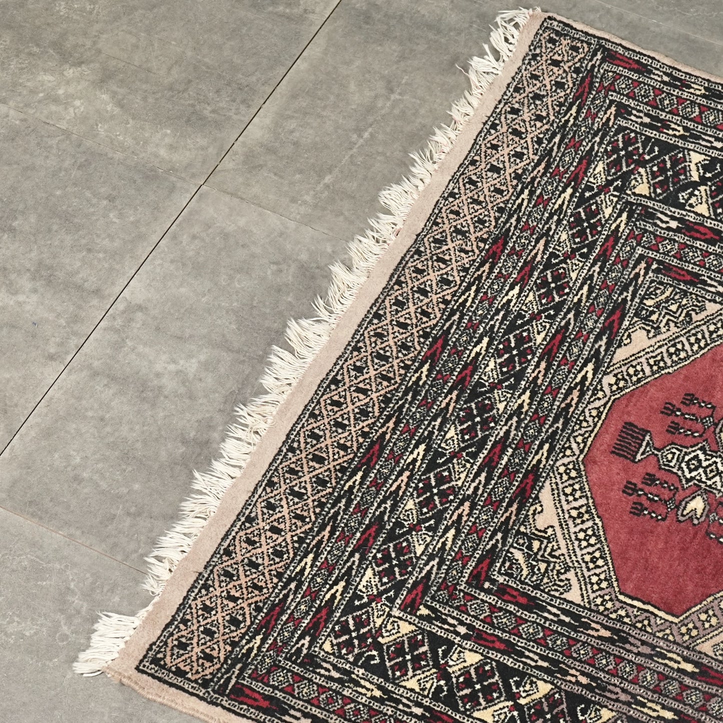 送料無料 ヴィンテージ ラグ(手織り/157cm×96cm)