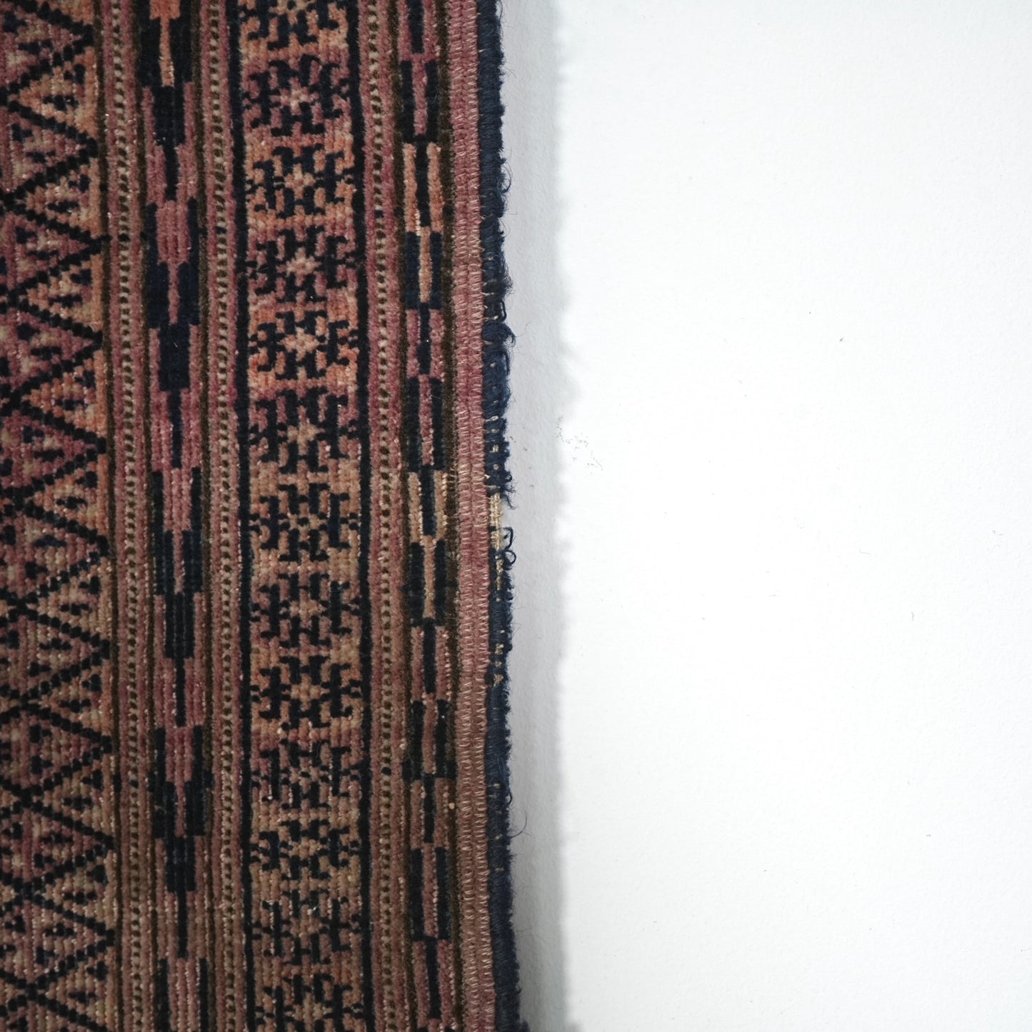 送料無料 ヴィンテージ ラグ(手織り/158cm×99cm)