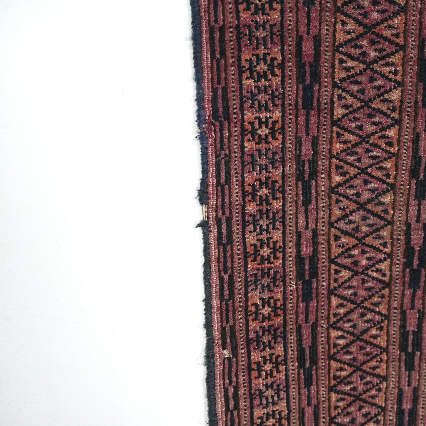 送料無料 ヴィンテージ ラグ(手織り/158cm×99cm)