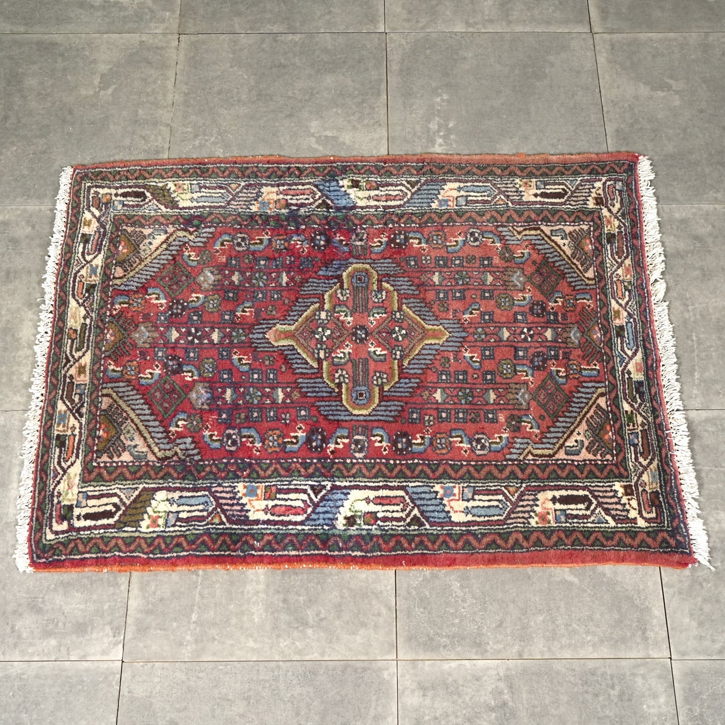 送料無料 ヴィンテージ ラグ(手織り/122cm×87.5cm)